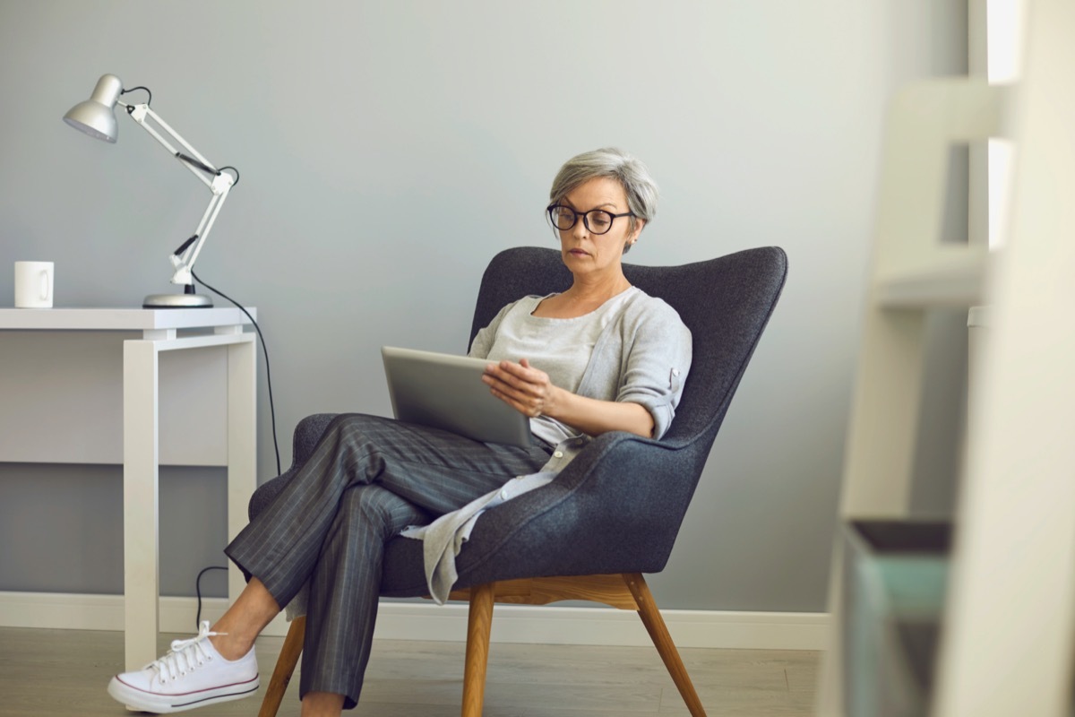 Senior woman using a tablet