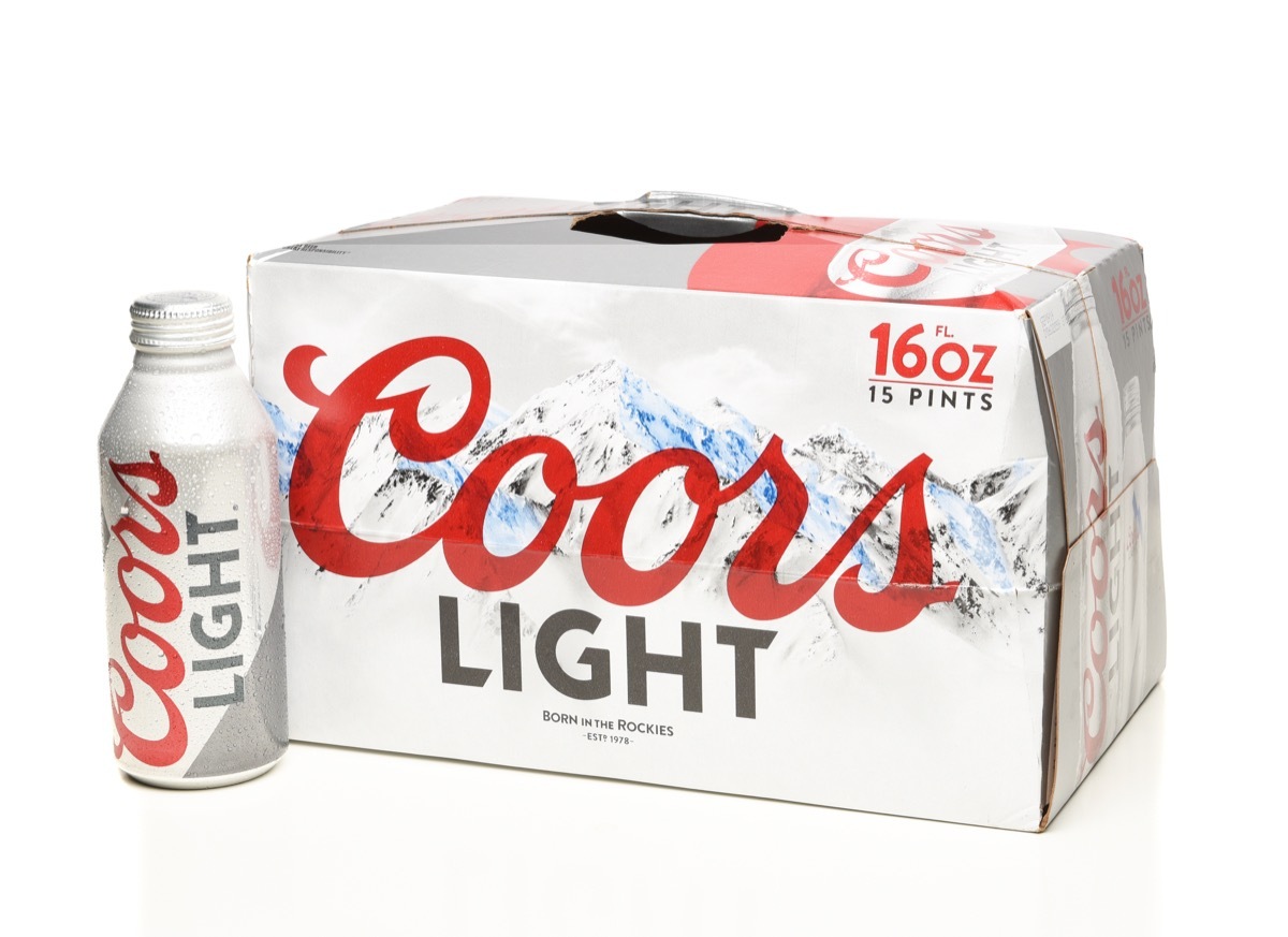 pack of coors light beer cans