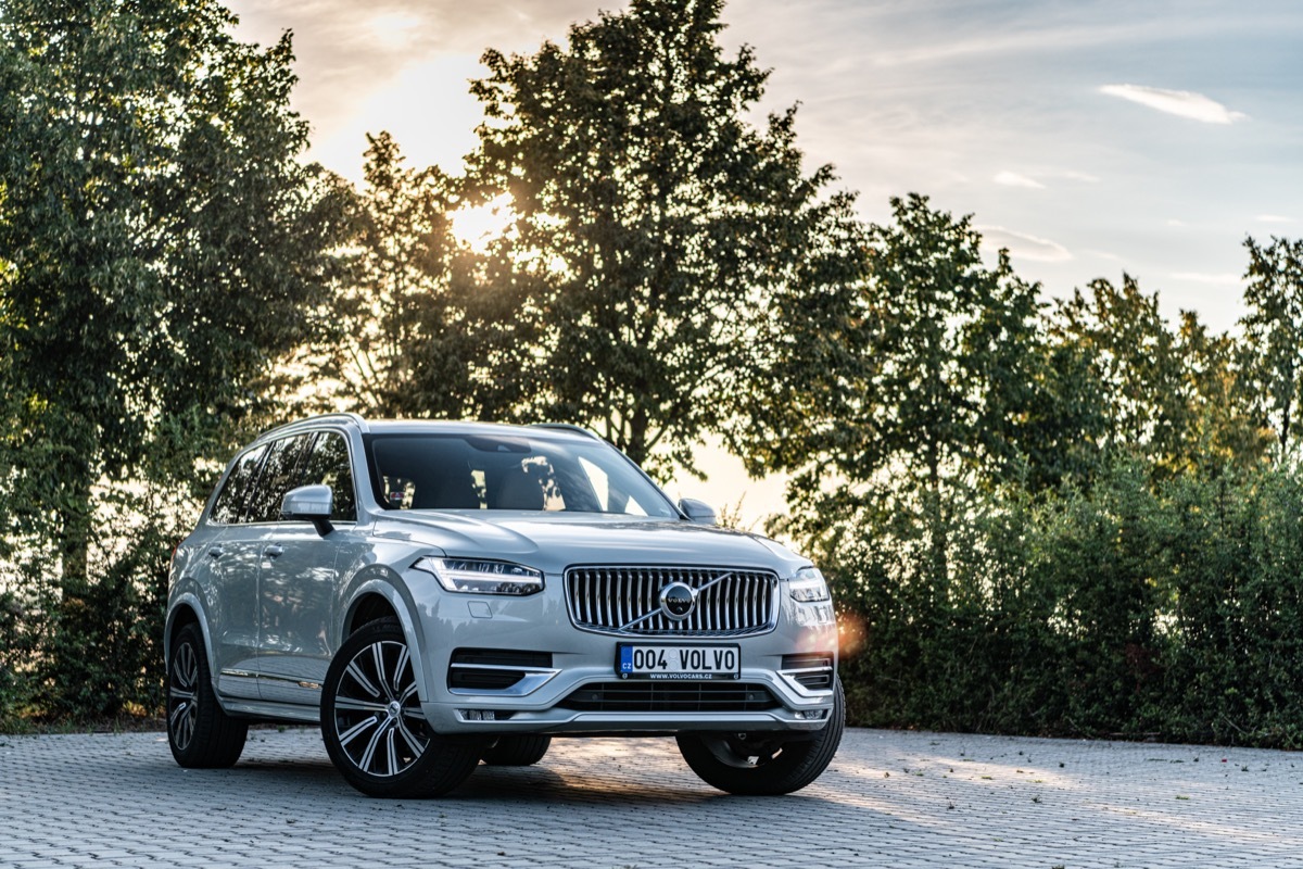 A 2020 Volvo XC90