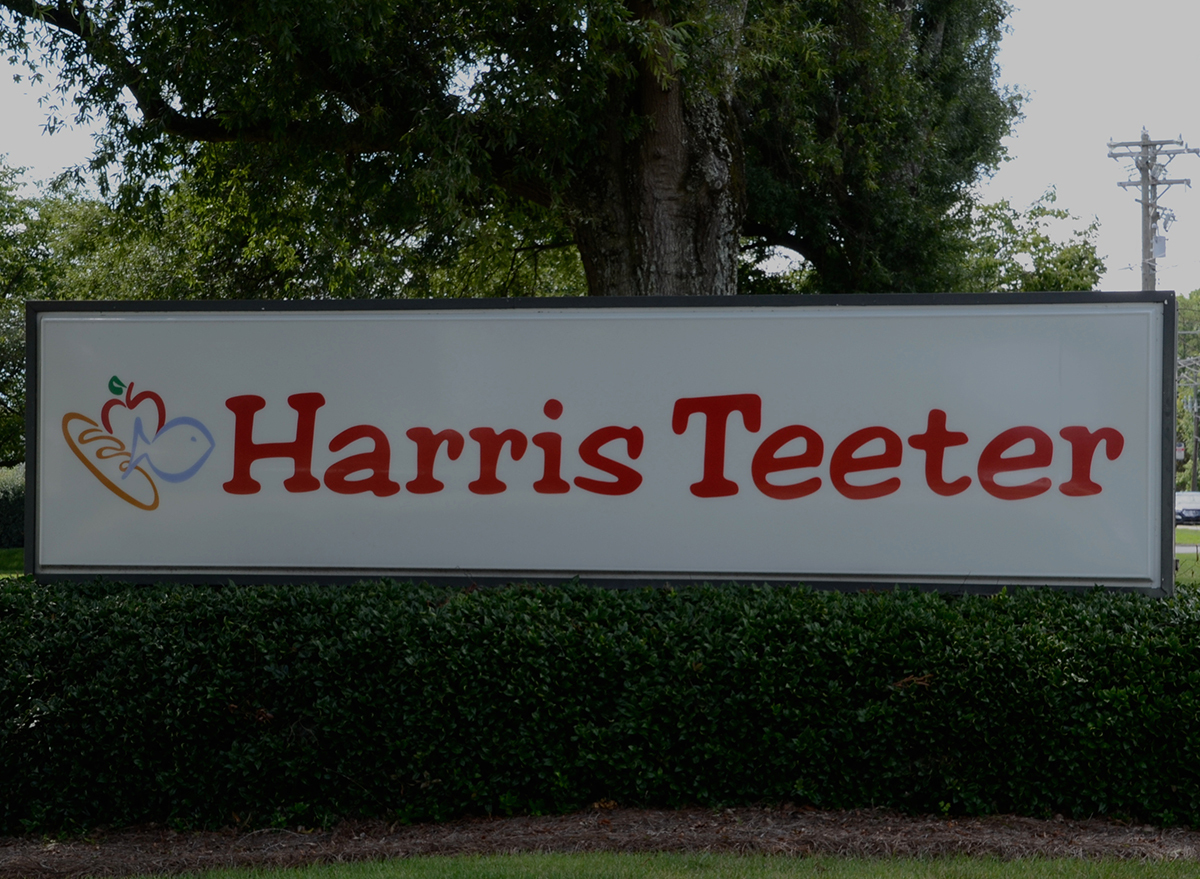 harris teeter sign outside