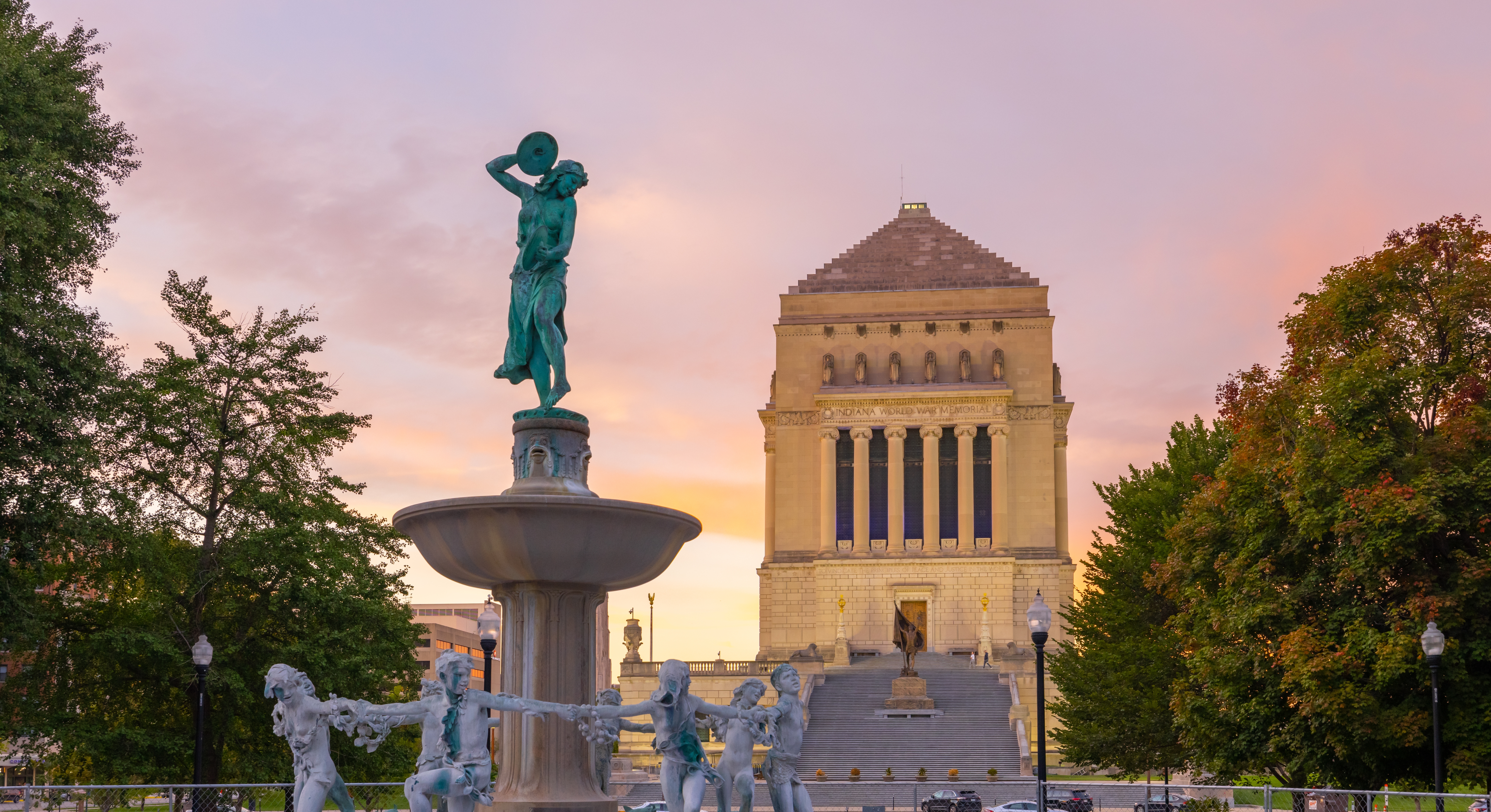 indiana world war memorial plaza