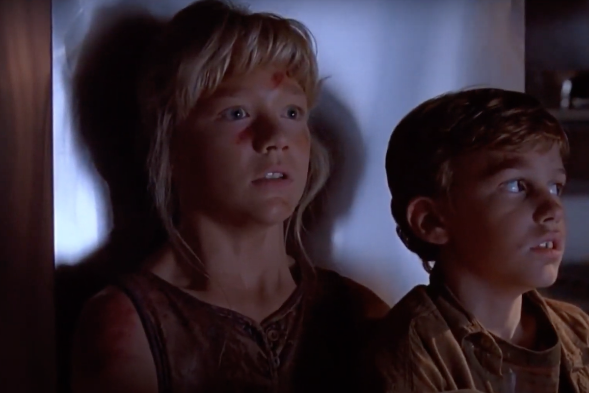 Ariana Richards and Joseph Mazzello in 