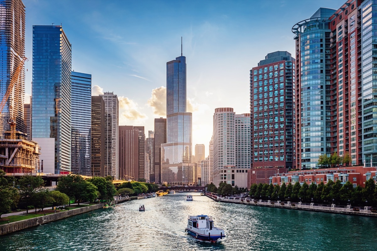 chicago cityscape over the river