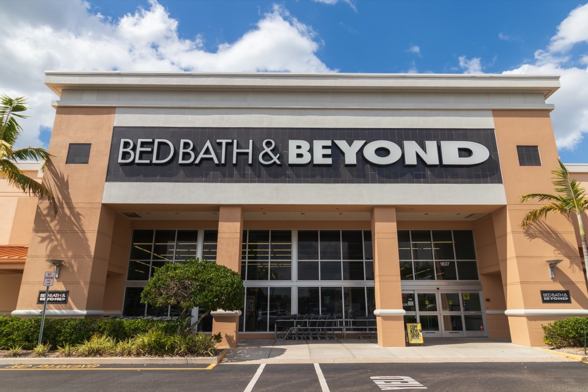 exterior of a bed bath and beyond store