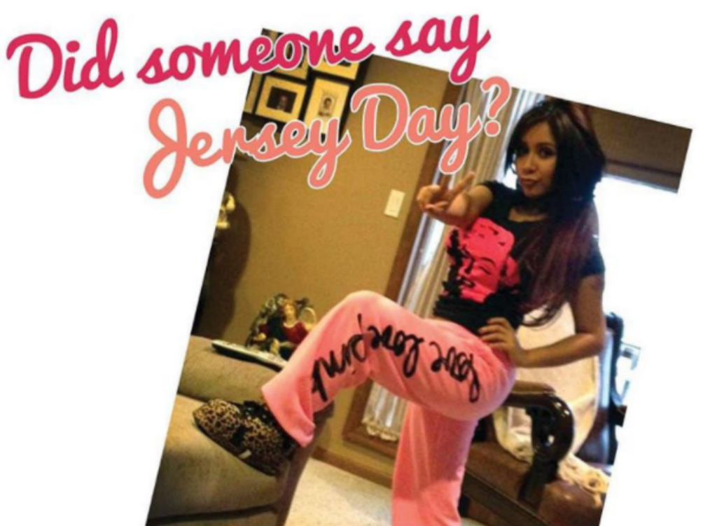 Snooki wearing slippers