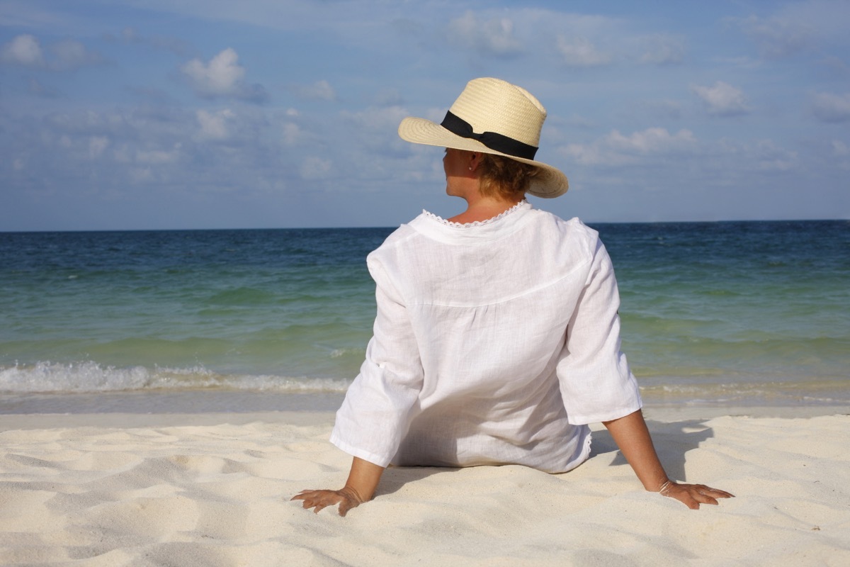 older woman panama hat