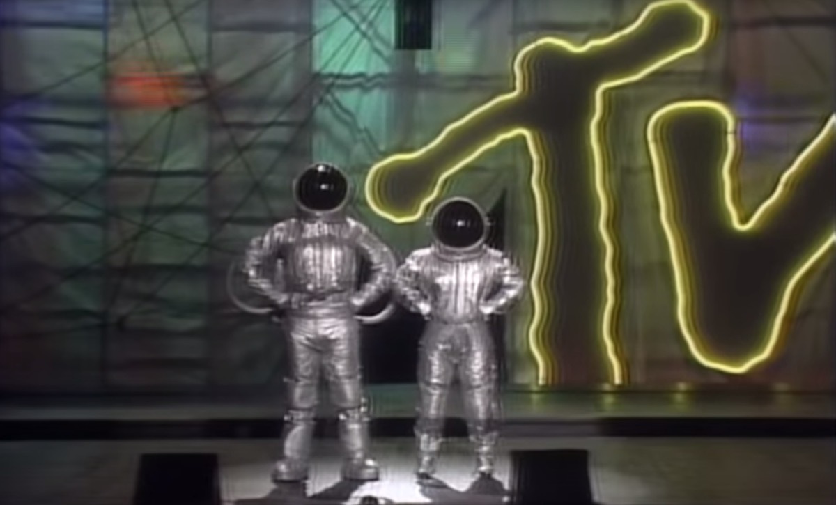 hosts of the 1985 mtv vmas- facts about the vmas