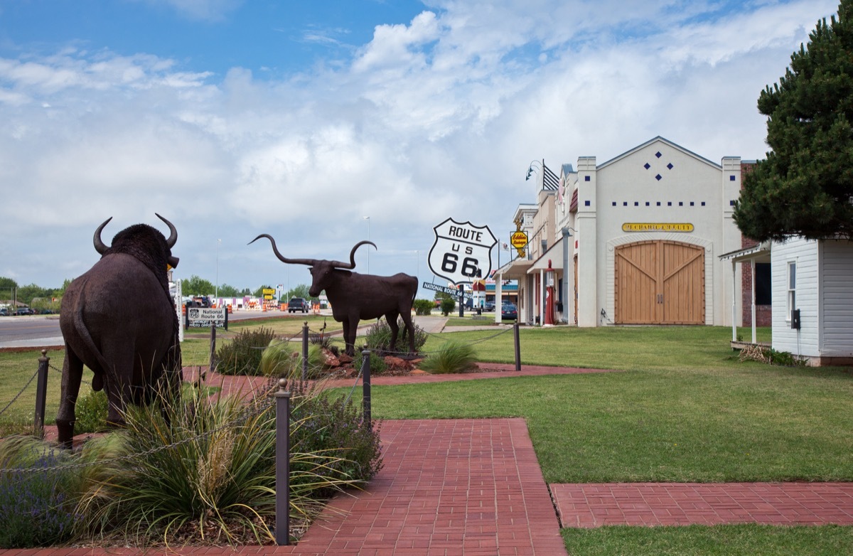 U.S.A. Oklahoma, Elk City, shops on the Route 66