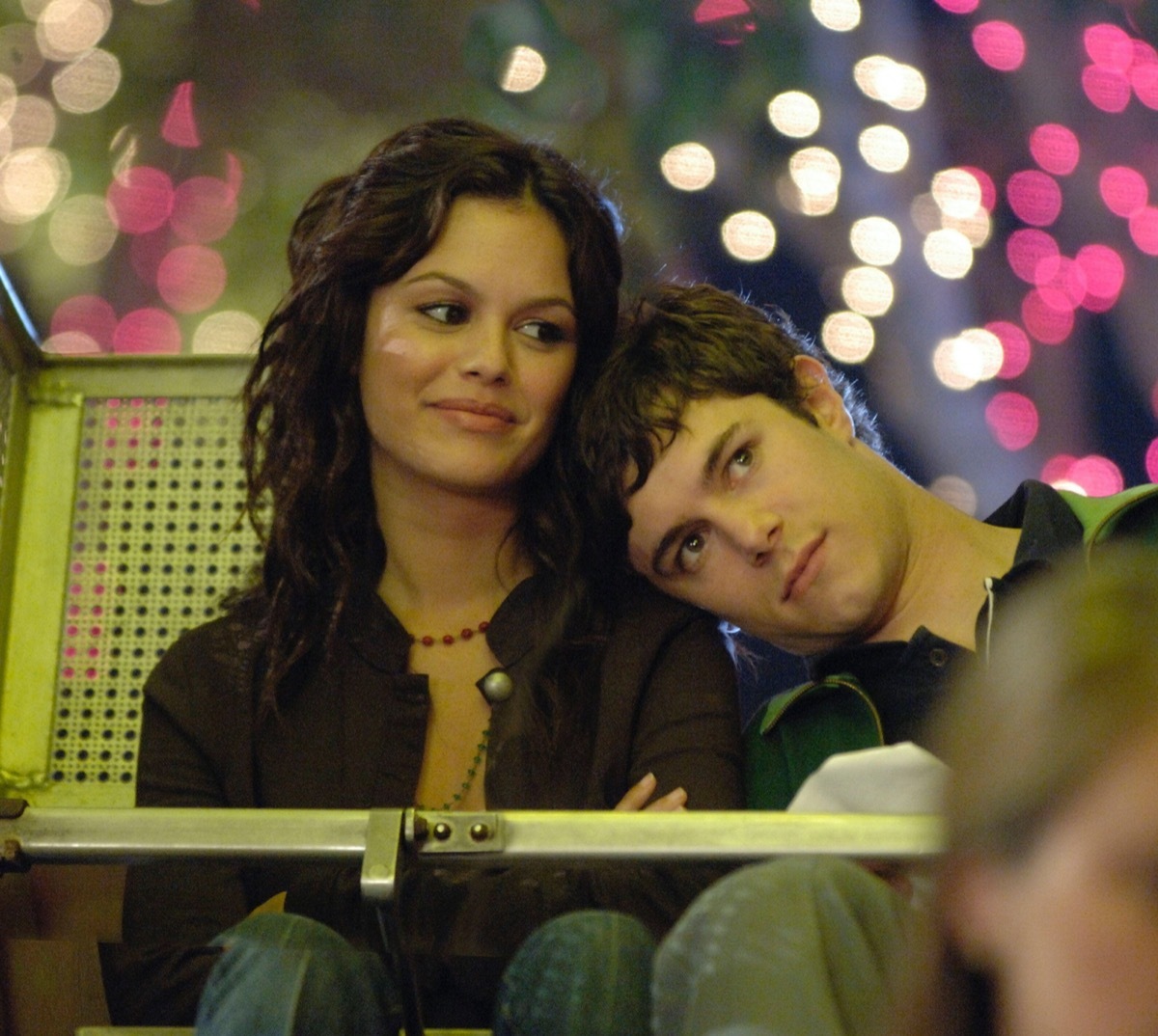 Rachel Bilson and Adam Brody on The OC