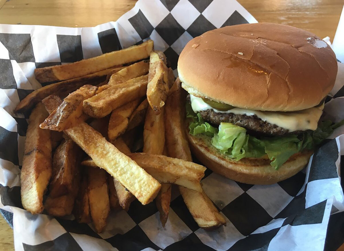 tailgaters burger company jalapeno burger best burger in arkansas