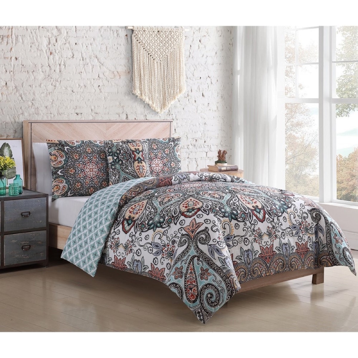 Paisley bedding