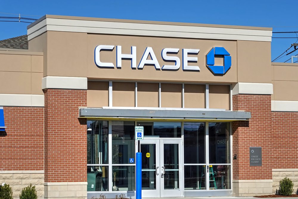 A storefront of a Chase bank location