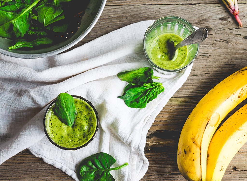 Spinach and banana smoothies