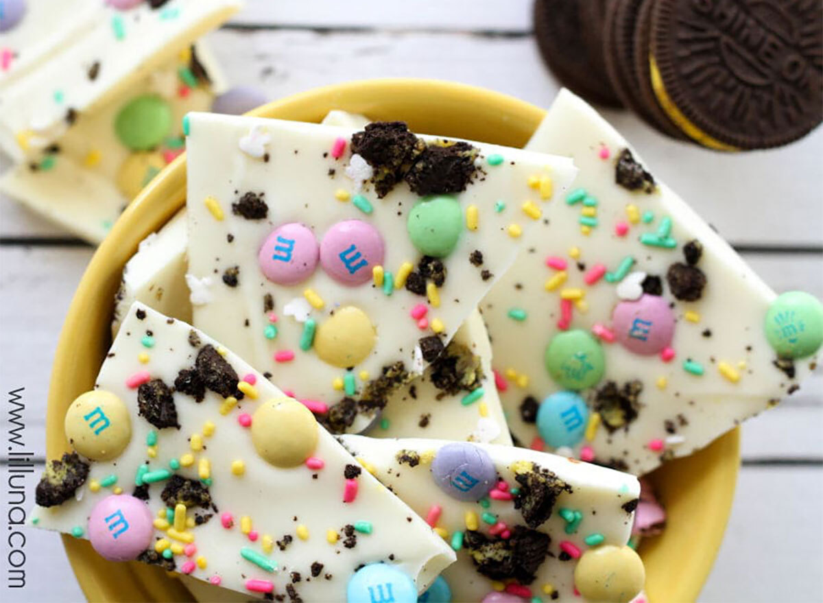 oreo bark with pastel m&ms