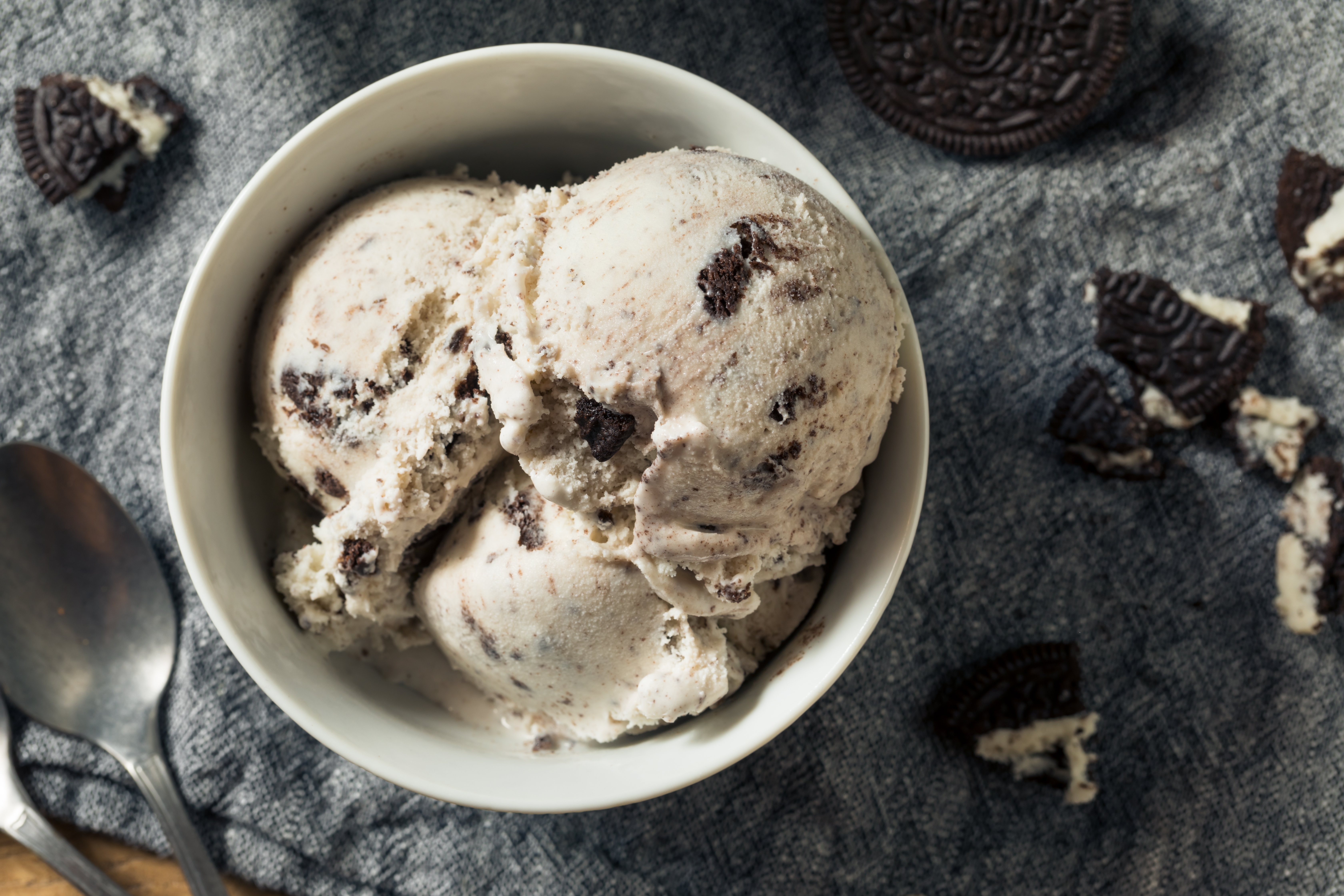 Homemade Chocolate Cookes and Cream Icecream