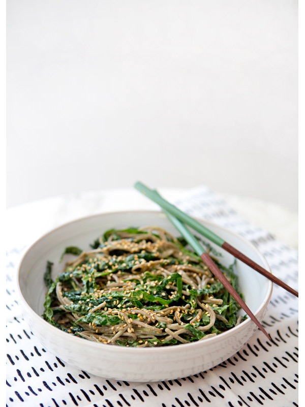 kale noodle bowl with avocado miso dressing