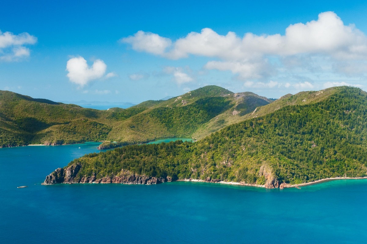 Beautiful Hook Island in the famous Whitsundays