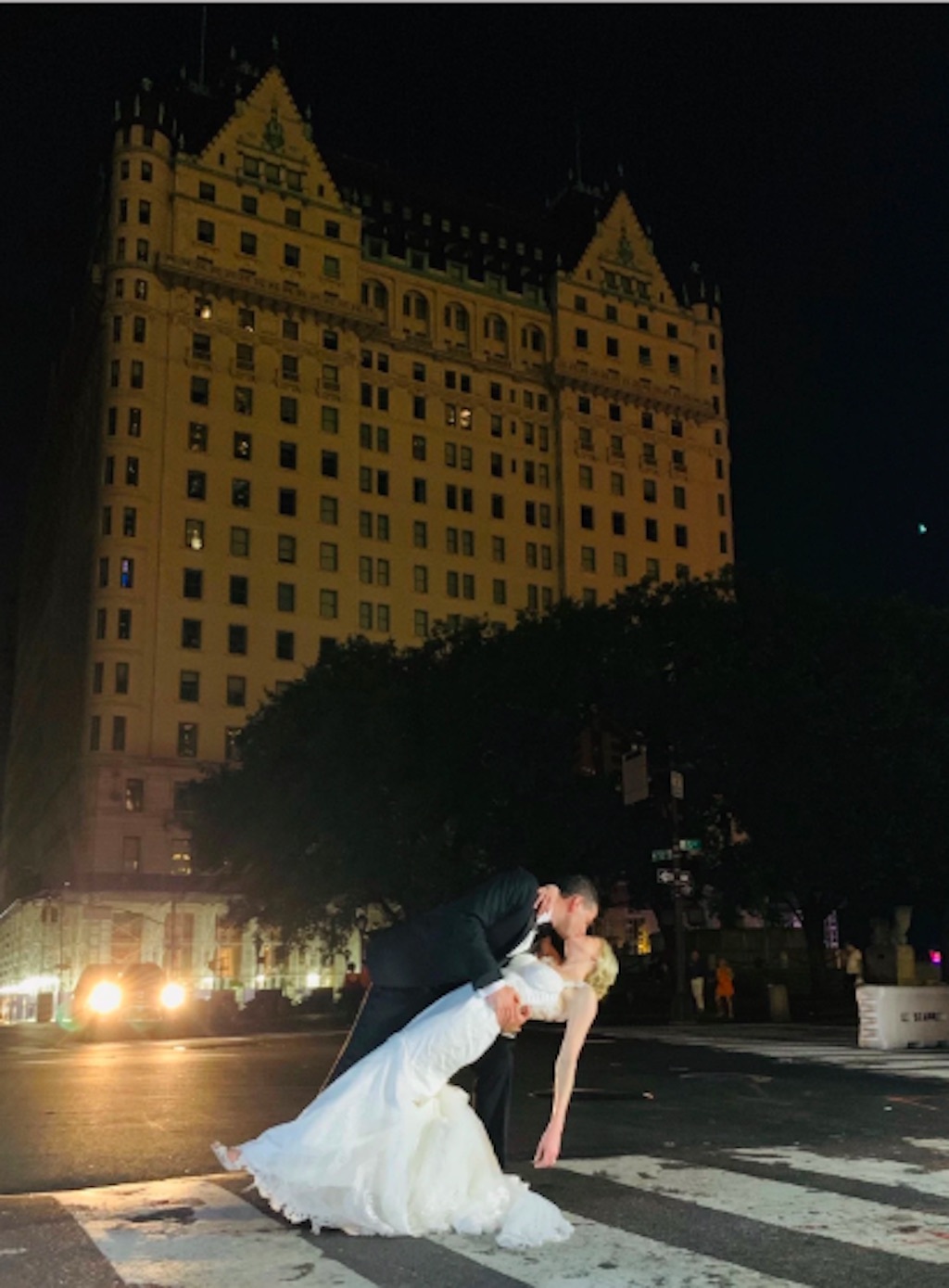 bride and groom plaza hotel wedding new york city blackout