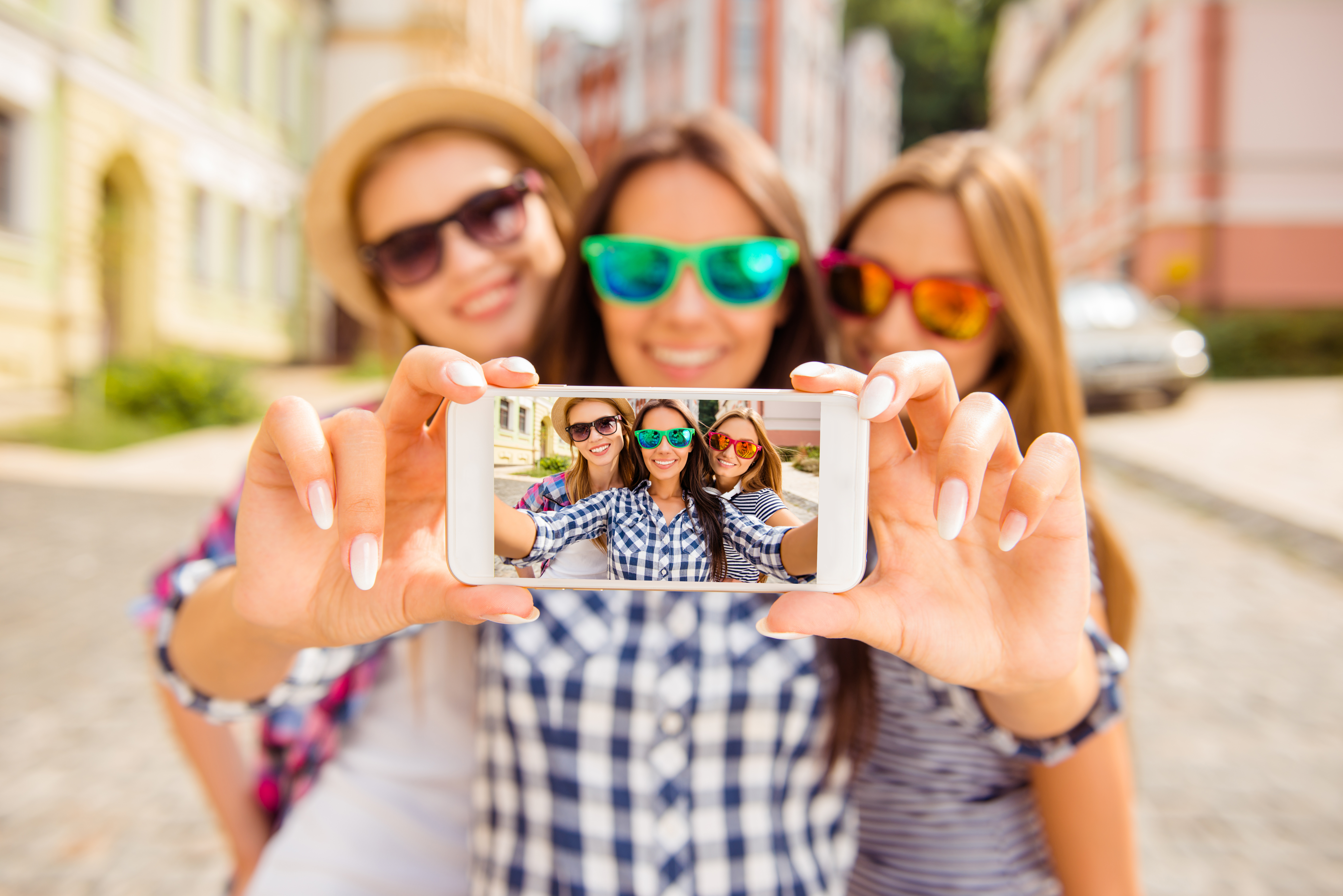 best friends taking a selfie together