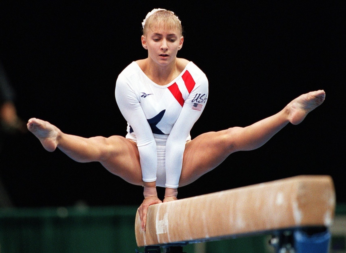 Shannon Miller on the beam in the 1996 Olympics