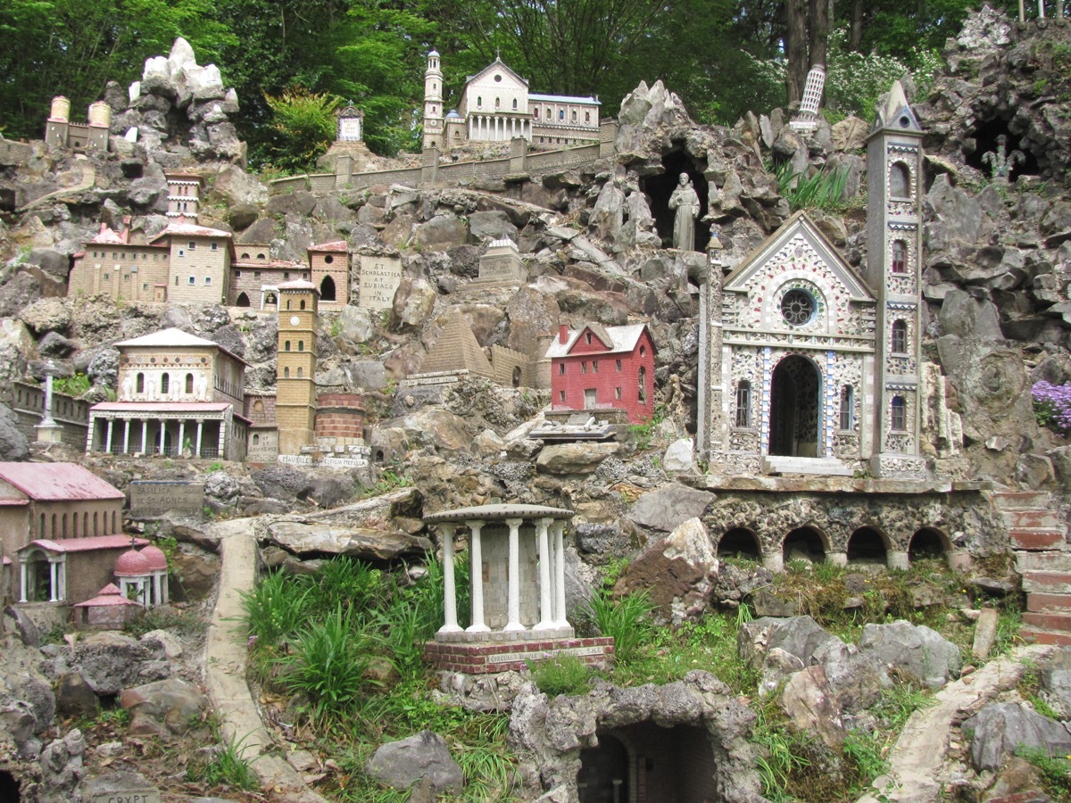 Ave Maria Grotto