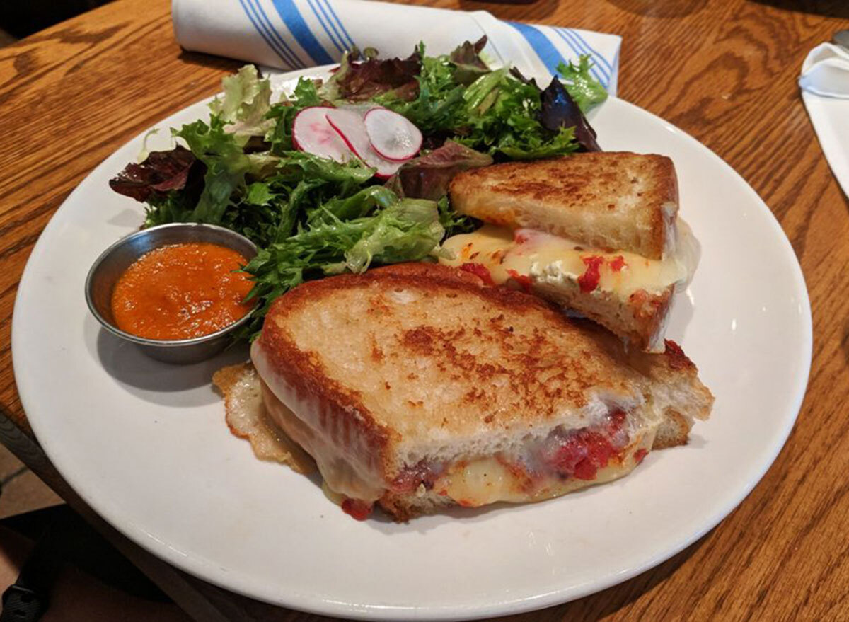 maplewood kitchen bar ohio grilled cheese