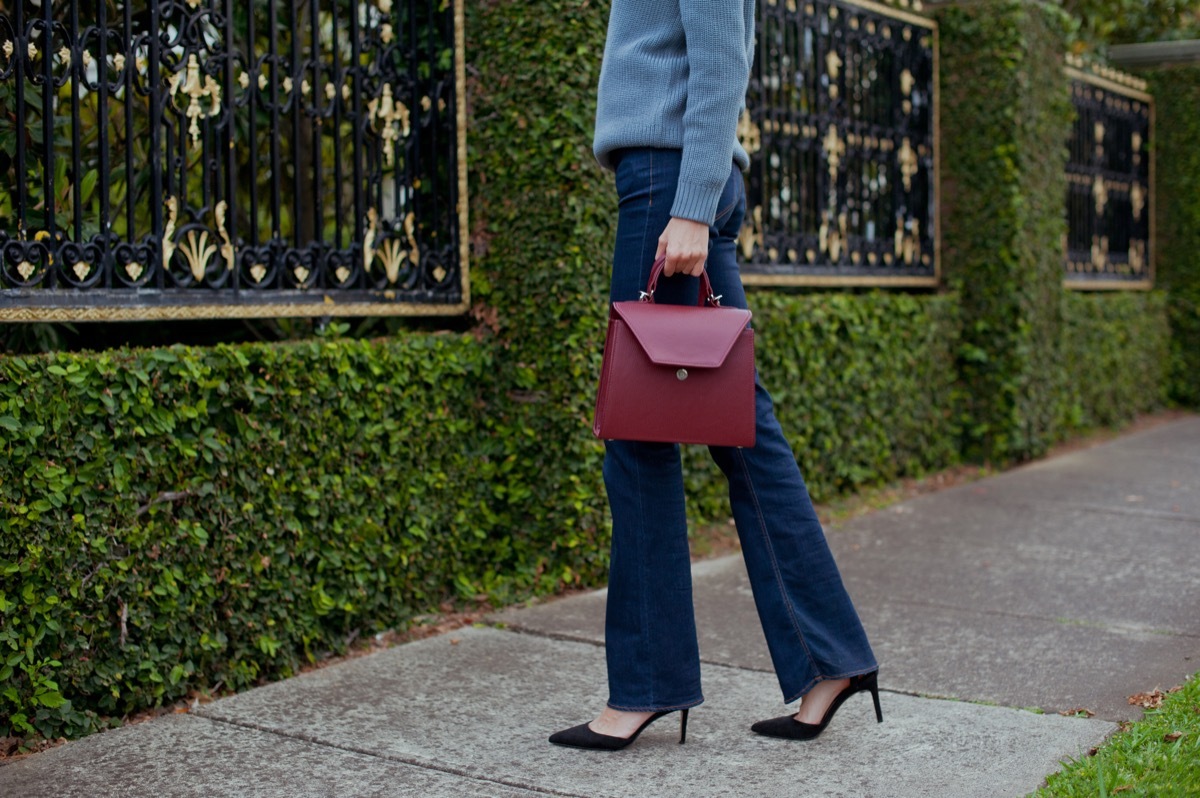 woman wearing jeans with heels