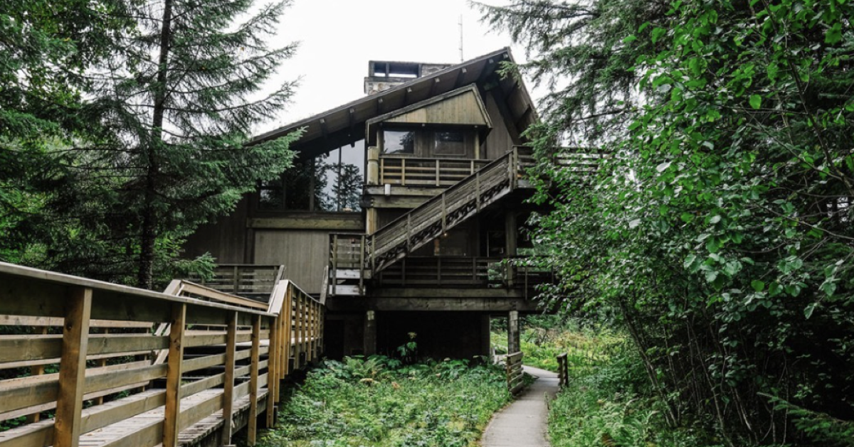 Glacier Bay Lodge